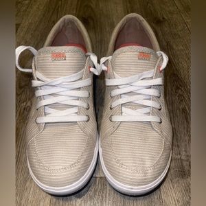 Woman’s Keds Ortholite Memory Foam Sneakers Khaki/White w/ Coral Decal Size 8